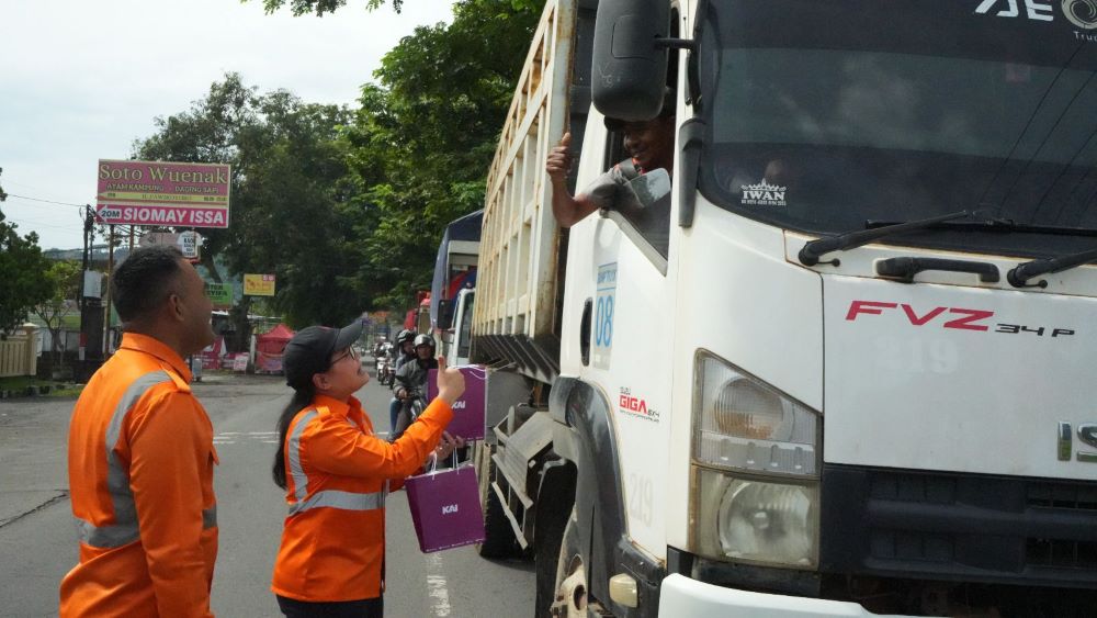 Jelang Angkutan Lebaran 2026, Daop 6 Intensifkan Edukasi Keselamatan di Perlintasan Brambanan