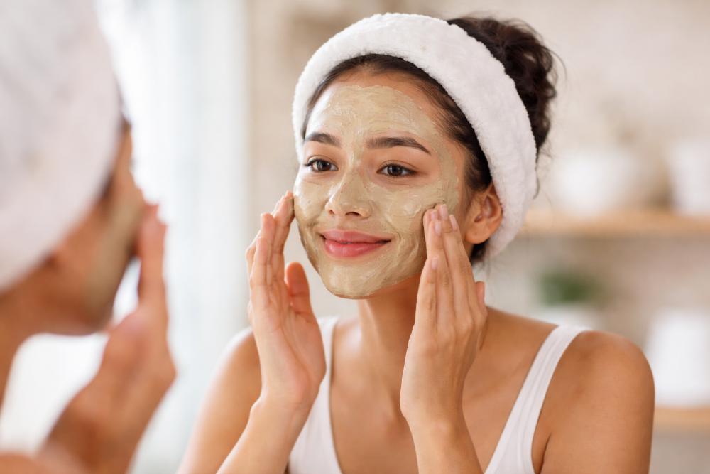 Tips Mengecilkan Pori-Pori Wajah Secara Alami agar Kulit Tampak Lebih Halus dan Sehat