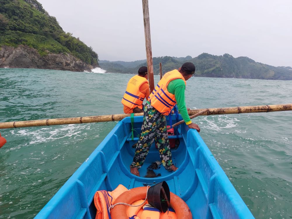 Pemancing Hilang di Tanjung Karang Penganten Kebumen, Tim SAR Sisir Pantai hingga ke Tengah Laut