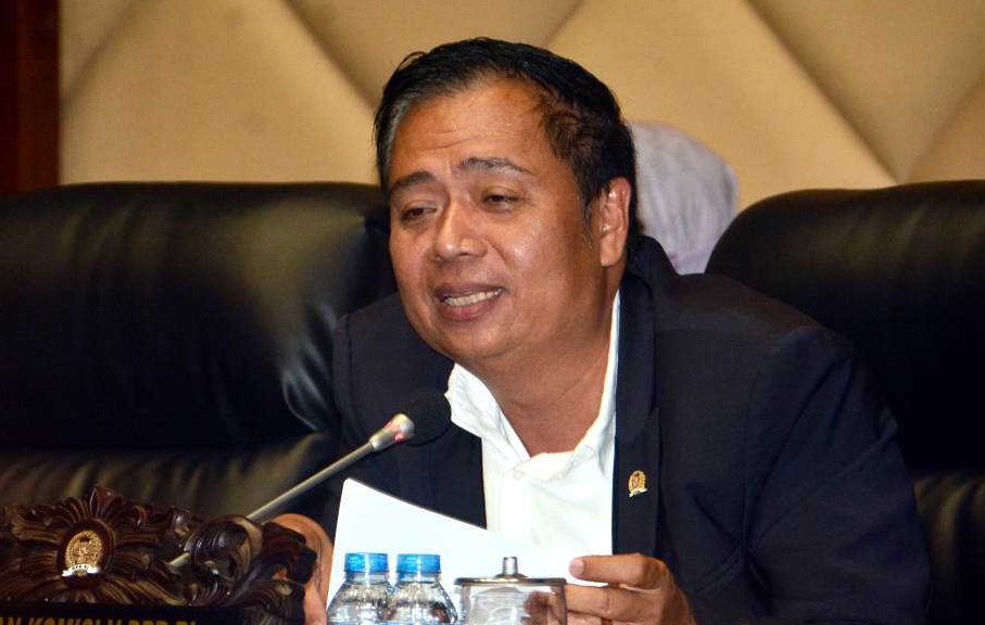 Komisi V DPR Soroti Amblesnya Jalur Kereta di Semarang, Dorong Solusi Permanen Terpadu