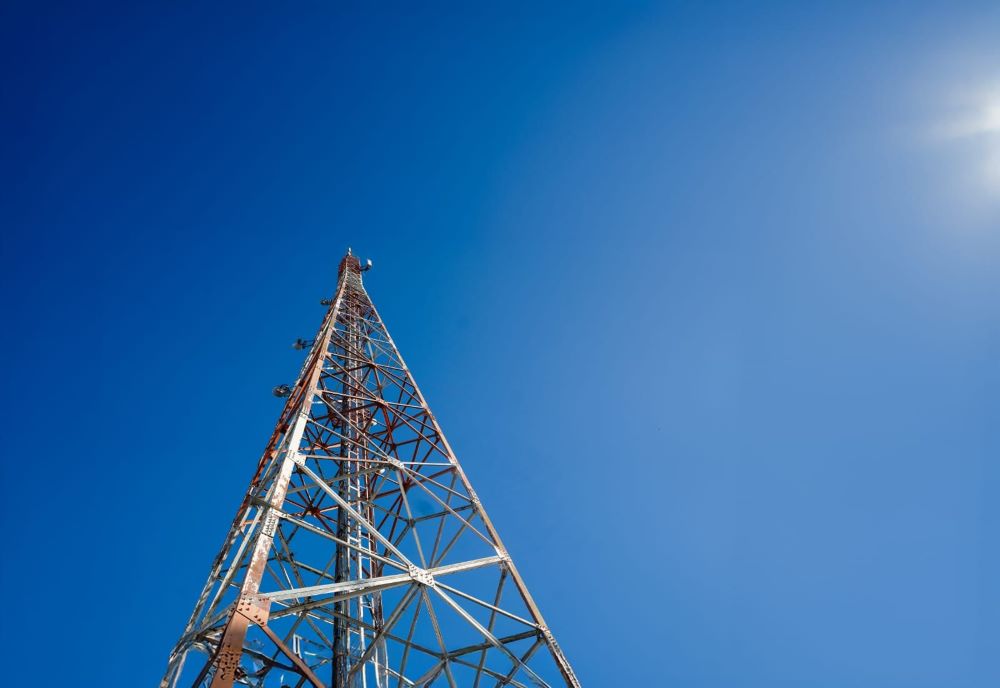 Indosat Perketat Siaga Jaringan Nataru di Jateng–DIY, Trafik Data Diprediksi Naik Dua Digit